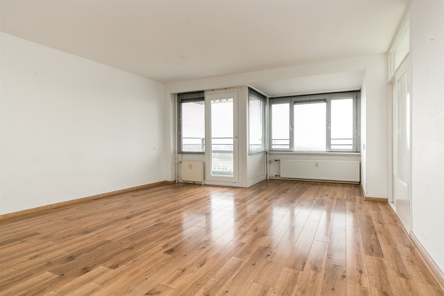 Te Huur 4 Kamer Appartement Waalstraat In Enschede