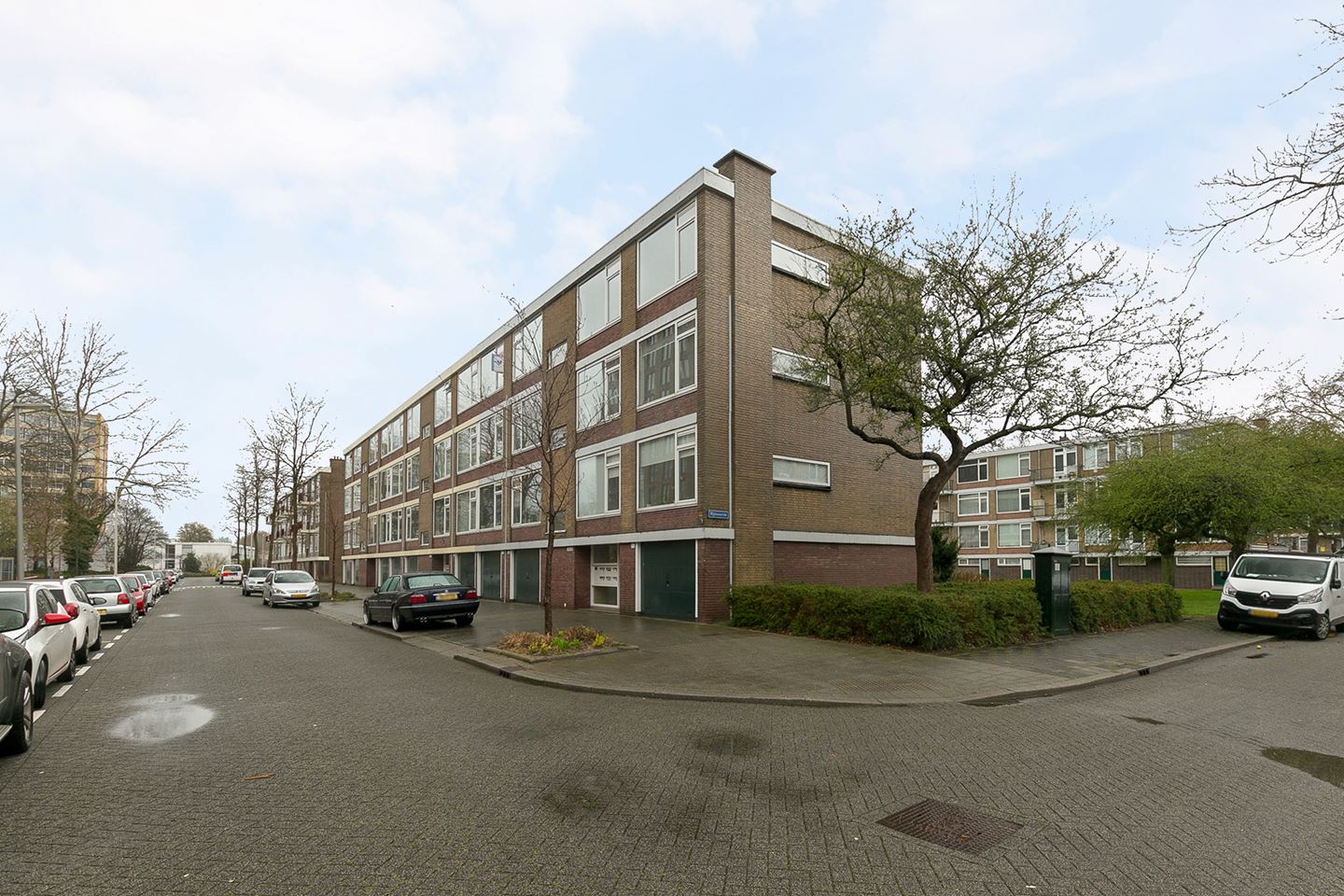 Te Huur 3 Kamer Appartement Bredevoorde In Rotterdam